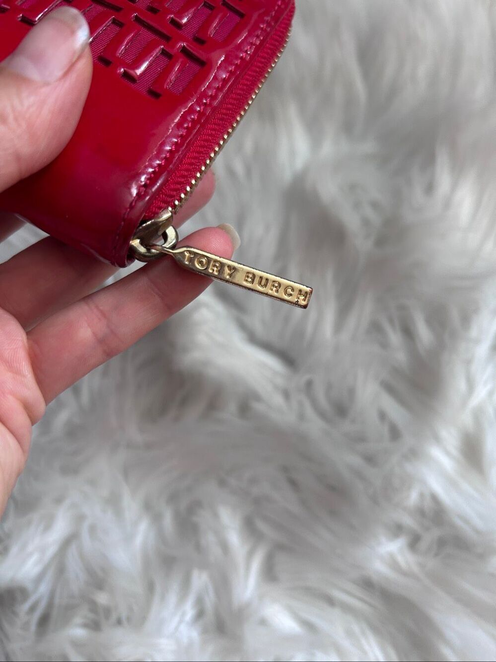 Tory Burch Red Patent Leather Gold Color Zipper Hardware Wallet - Picture 6 of 9